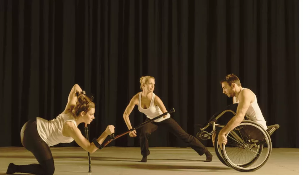 revolución-poética-y-política-del-movimiento.alt